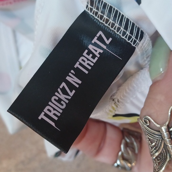 NWT Trickz N' Treatz Dolls Kill Design Print Bra - Picture 8 of 9